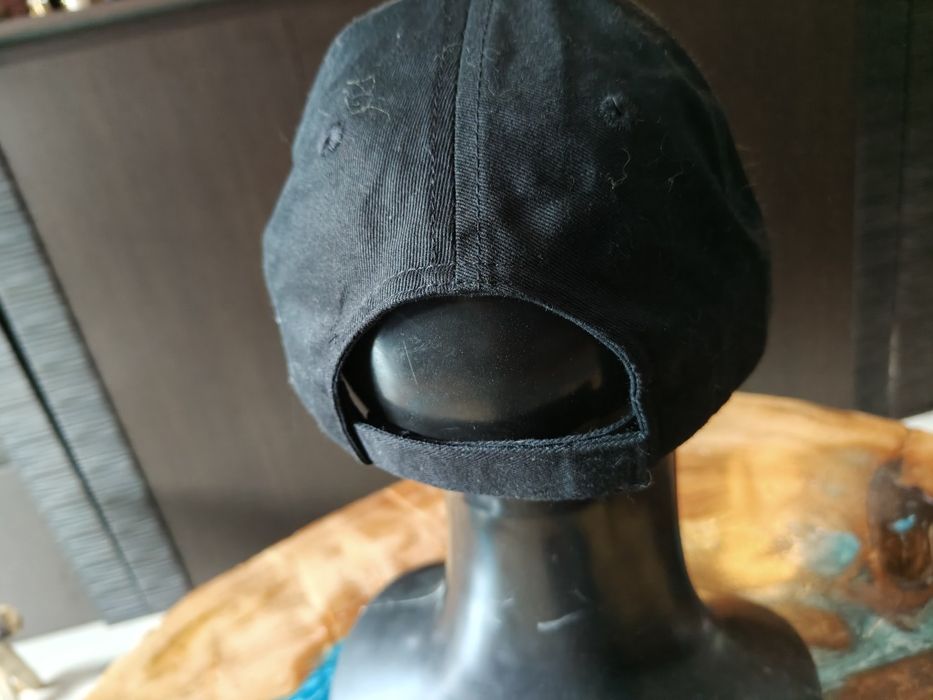 Czapeczka czarna firmy Adidas