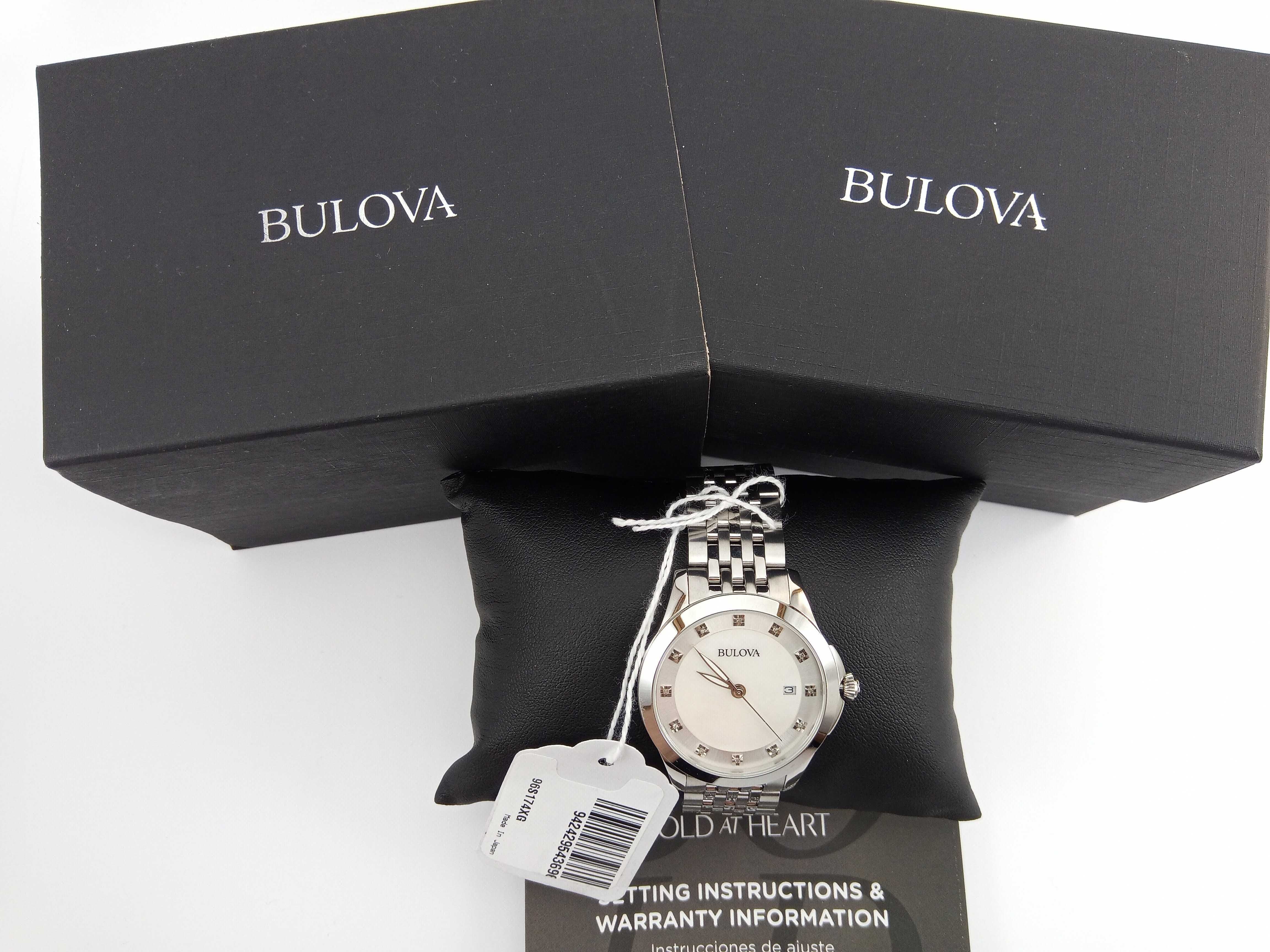 Японские женские часы с 12 бриллиантовыми метками Bulova 96S174.