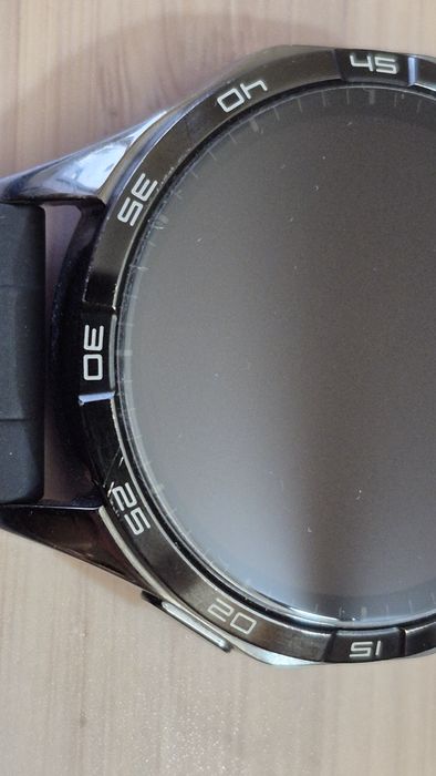 Huawei Watch GT4 (46mm) + Extras (bracelete Aço, vidros, protecção)