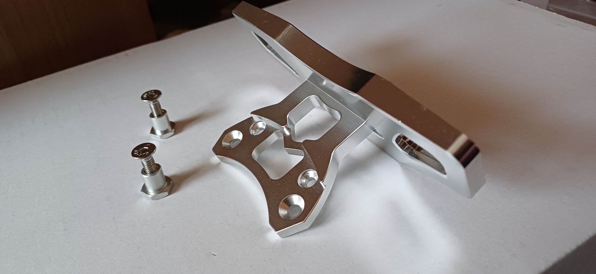 Przedni aluminiowy zderzak do Baja 5b Rovan HPI..