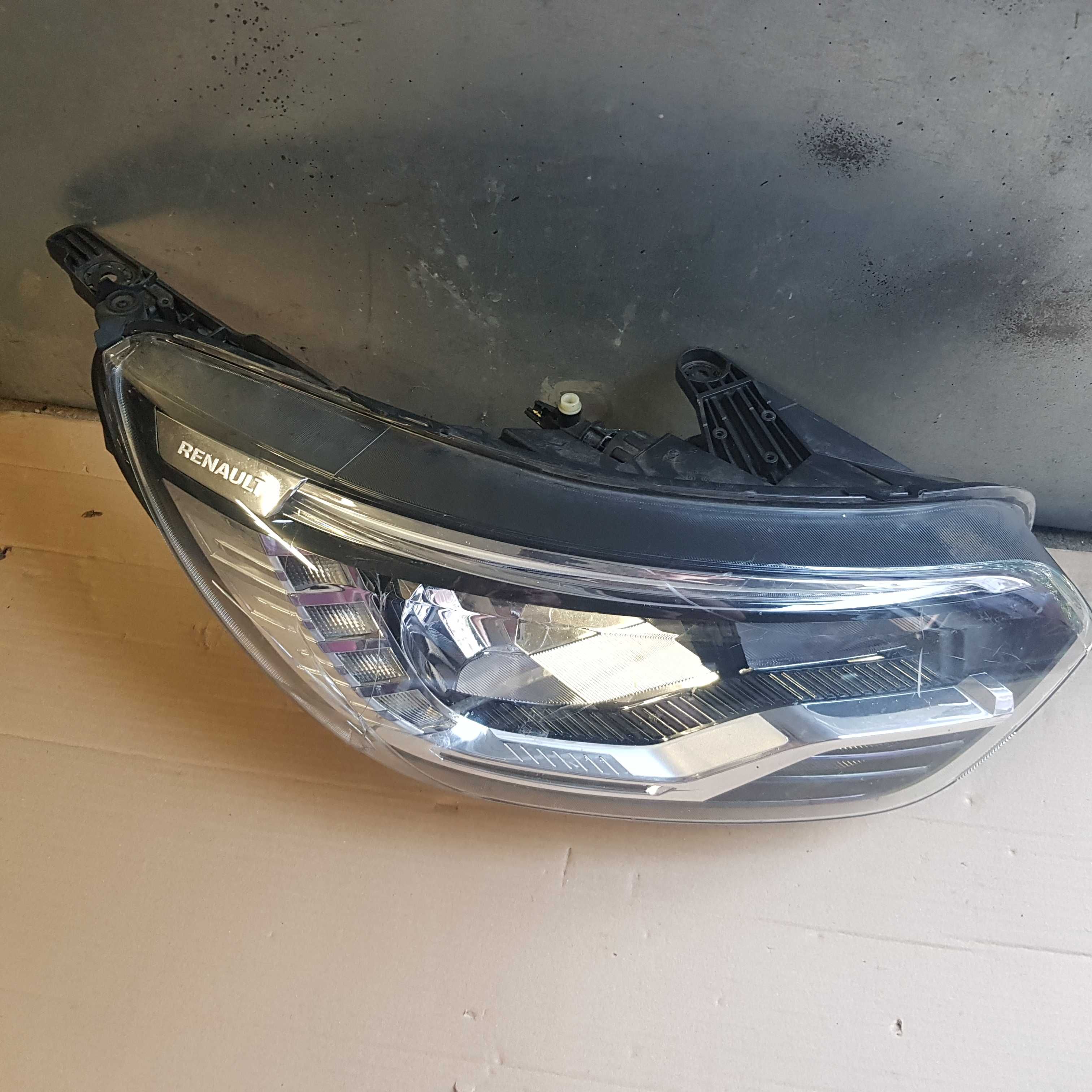 lampa przód Renault Express , Kangoo 4 2021-