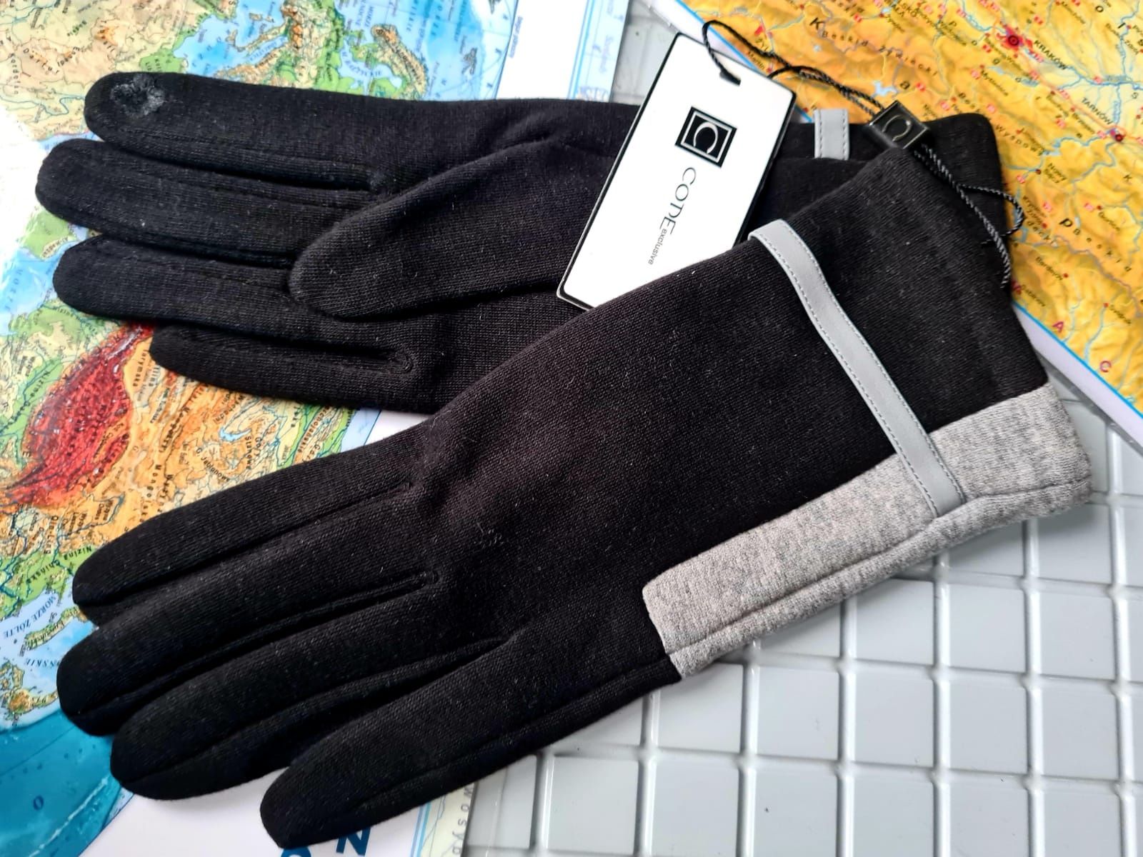 Code zimowe ocieplane rękawiczki damskie czarne nowe modne