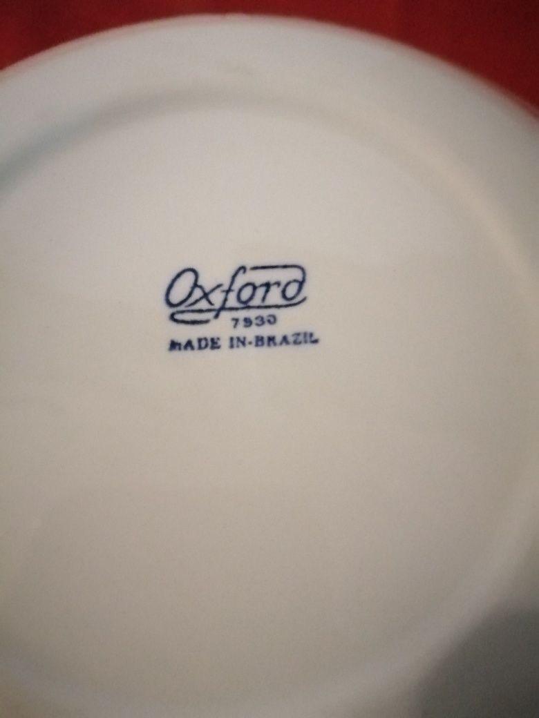 Saladeiras de loiça, vidro e verga especial