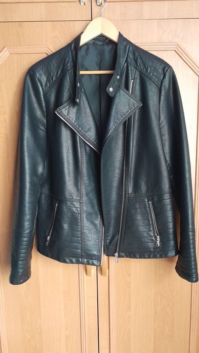 Шкіряна косуха жіноча