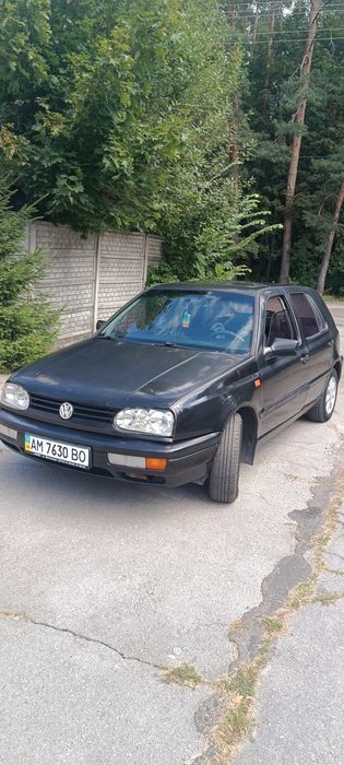 Автомобіль Volkswagen Golf 3