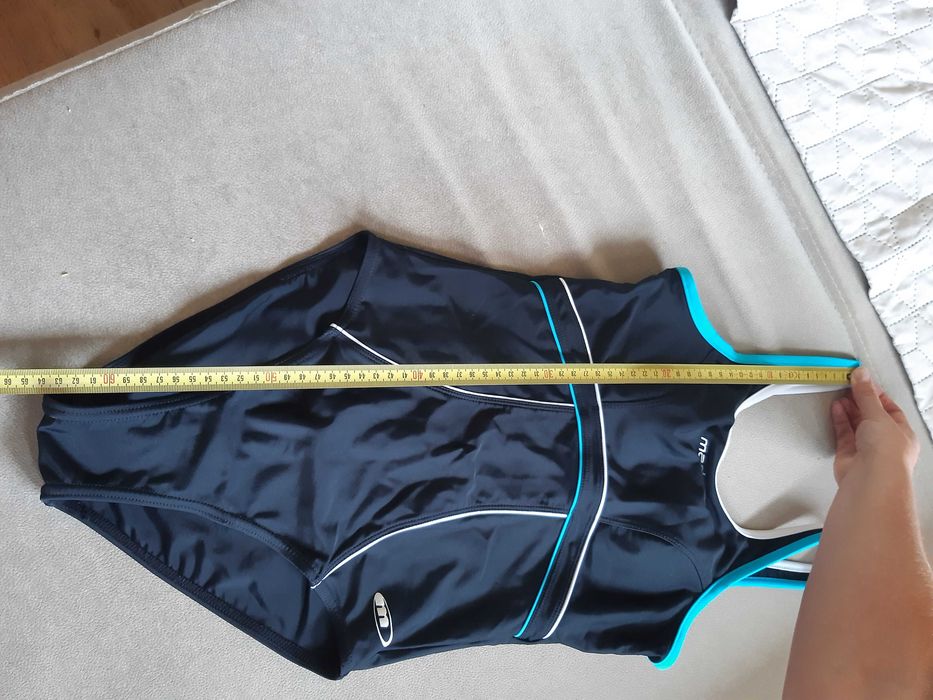 Jednoczęściowy damski sportowy strój kąpielowy Martes XS