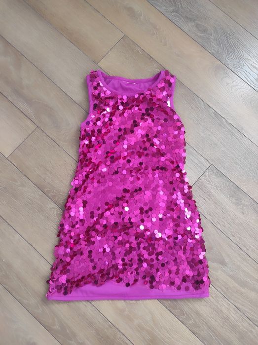 Плаття з паєтками