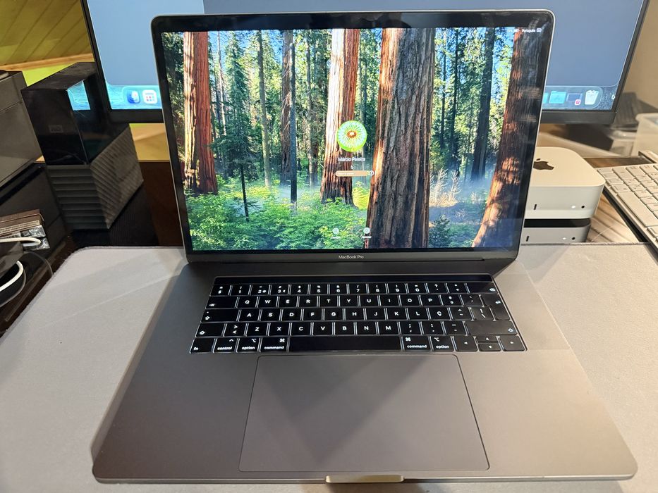 Macbook Pro 15 2018 i9