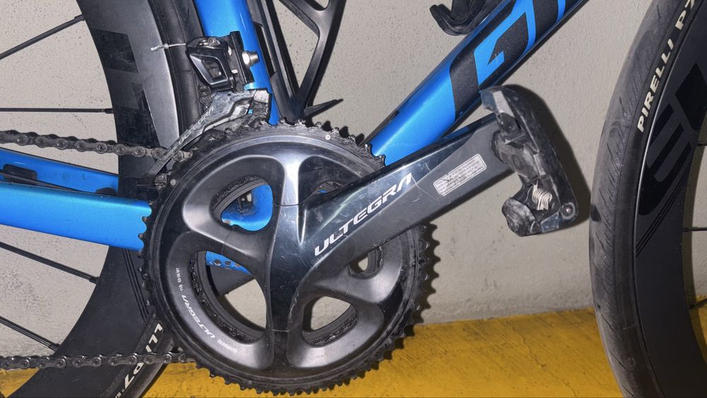 Bicicleta Estrada em Carbono Giant Advanced 1