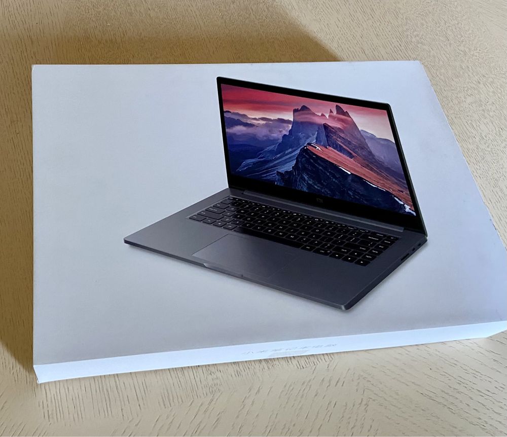 Ноутбук Xiaomi Mi Notebook Pro 15.6" i7 + мишка