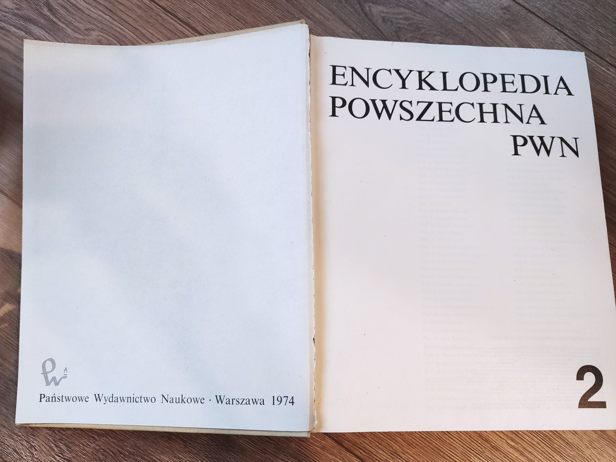 Encyklopedia Powszechna PWN 4 tomy+ suplement
