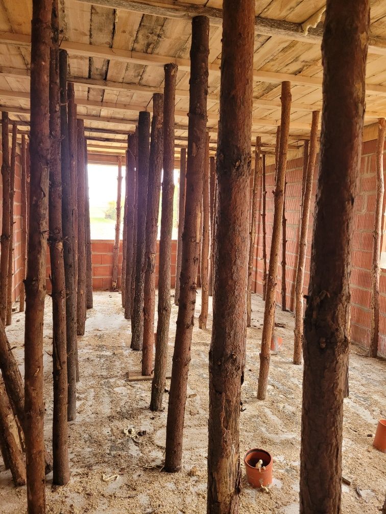 Stemple, deski szalunkowe oraz pasy na 250m2 szalunku