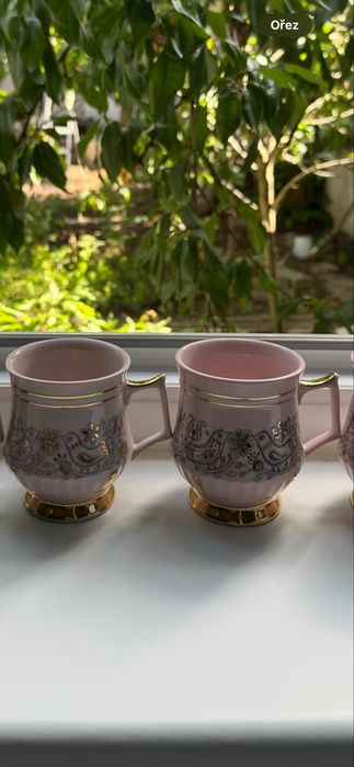 Продам унікальну РОЖЕВУ ПОРЦЕЛЯНУ.  Чехія