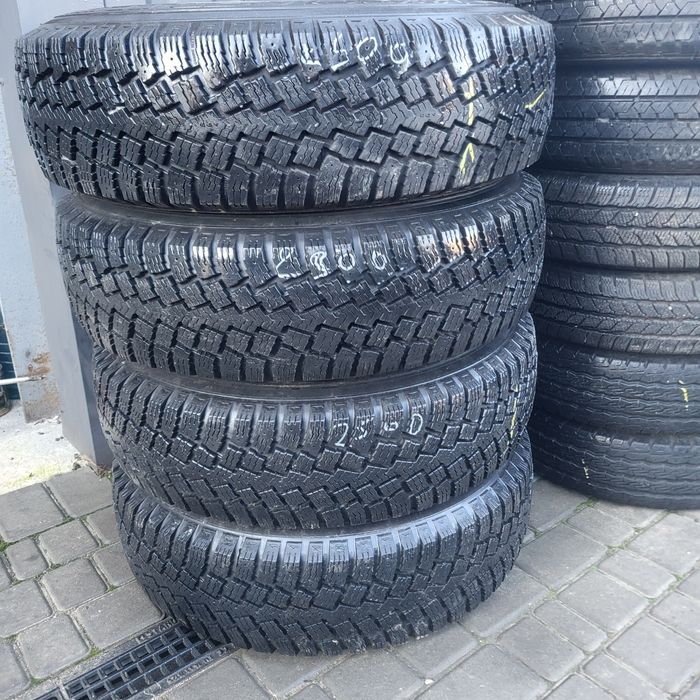 235 85 16 Nokian зима шини бу 4шт 10мм жир
Розпаровки 5×1