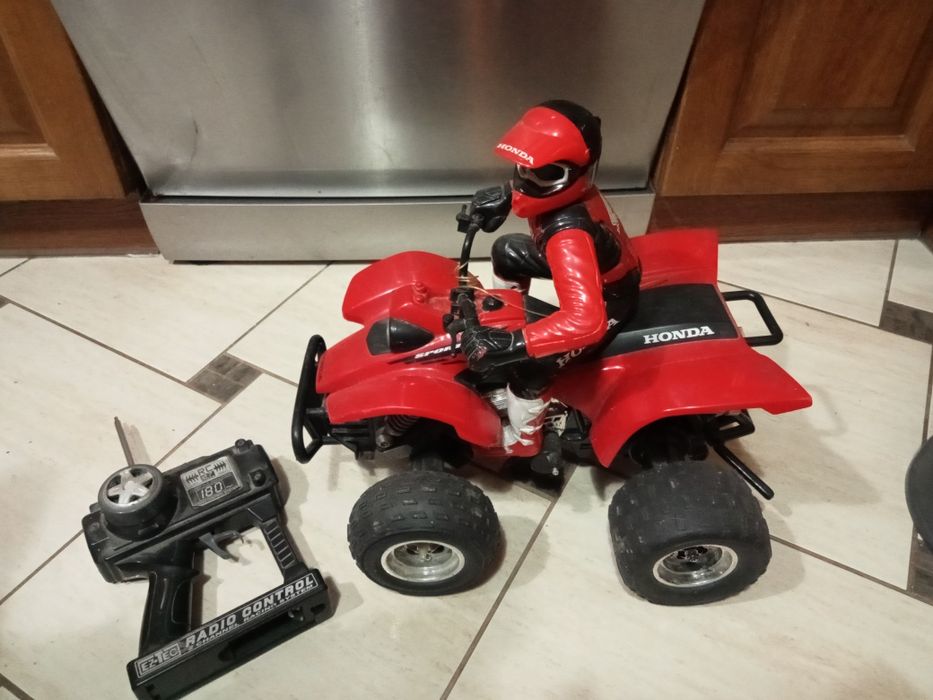 Zabawka quad honda ATV dla milosnika