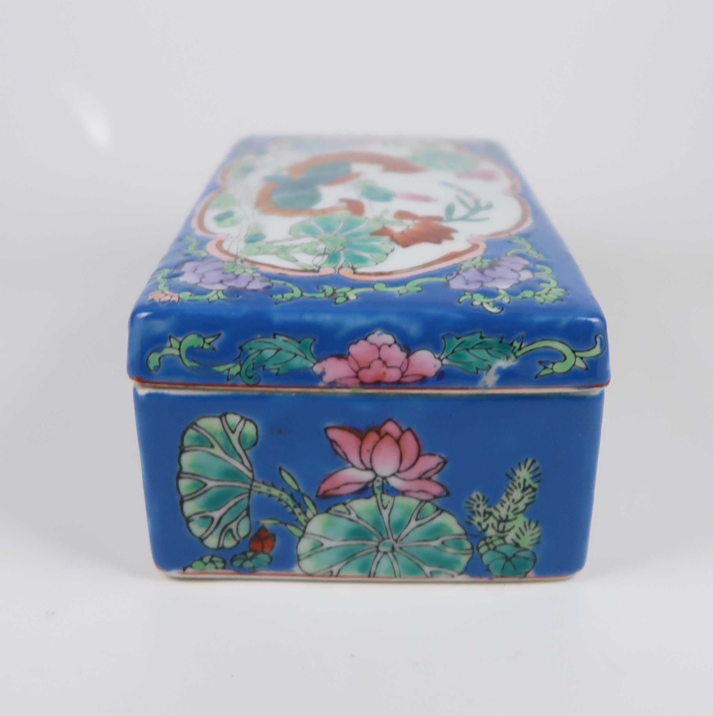 Caixa em porcelana da China