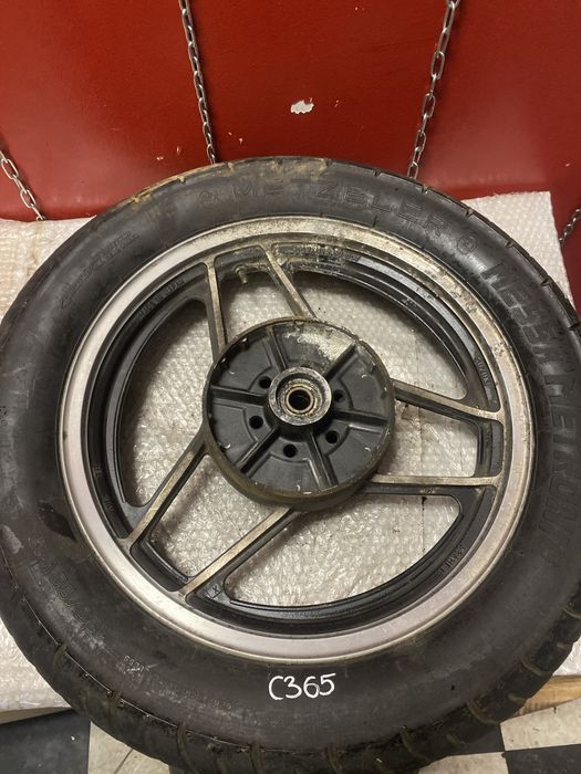 Suzuki GSX 1100 E tylne koło felga opona C365
