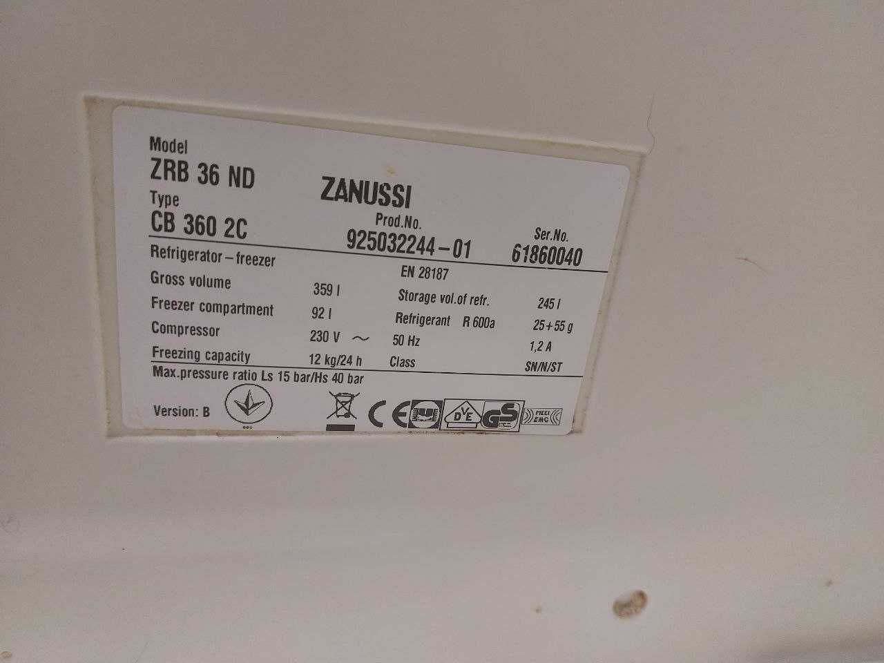 Холодильник Zanussi ZRB 36 ND
