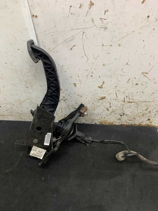 Ford Mondeo MK IV 4 Pedał Pompka Sprzęgła Podstawa Mocowanie