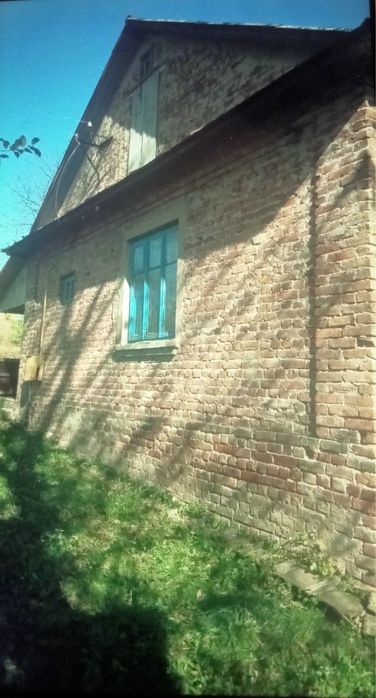 Хата у селі Смолява