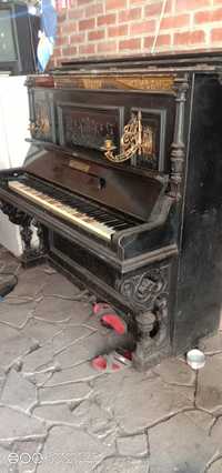 Пианино старинная