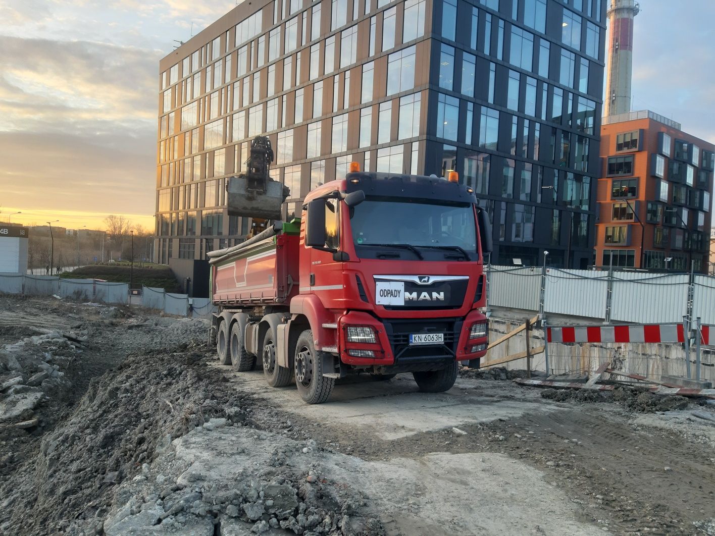 Usługi transportowe wywrotki