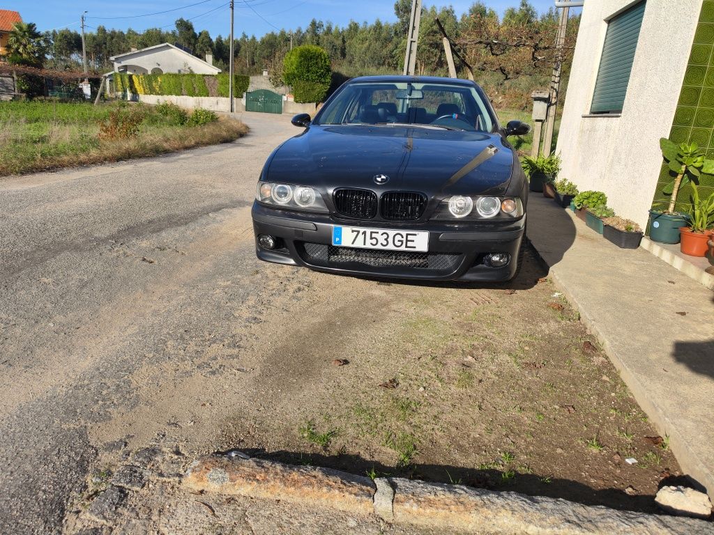 Vendo bmw e39 528i 1996