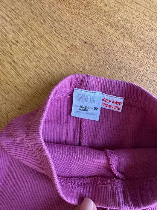 ZARA 92 Legginsy