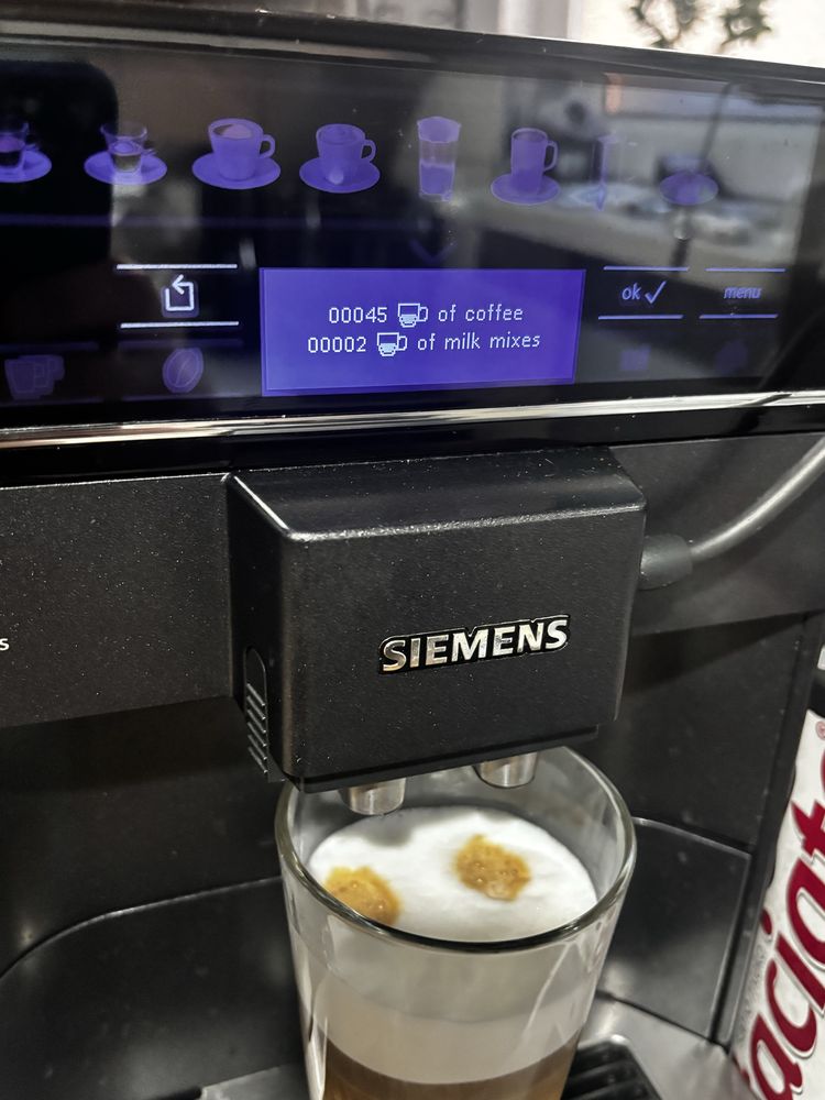 Siemens EQ6 plus S100 niski przebieg