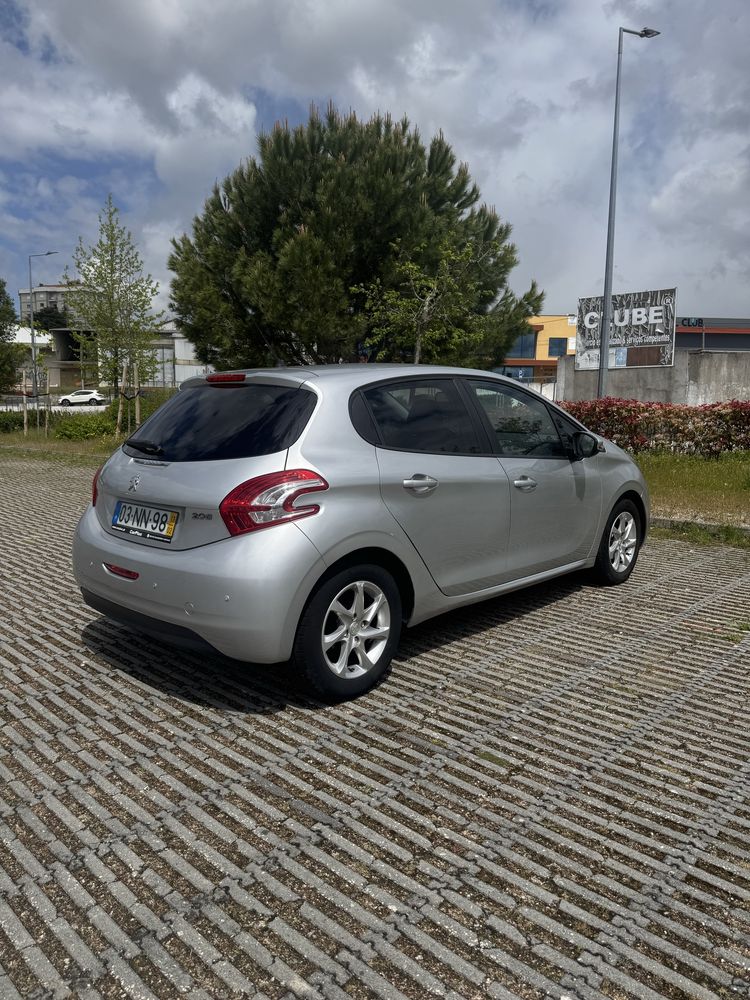 Peugeot 208 1.2 VTiActive