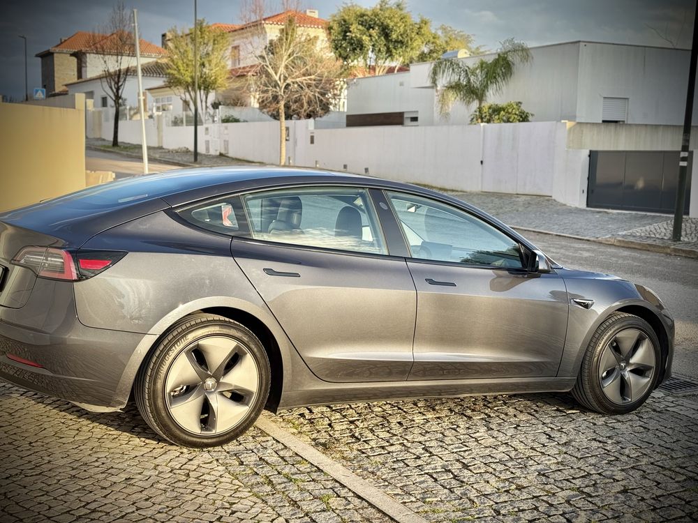 Tesla Model 3 Standard Plus RWD