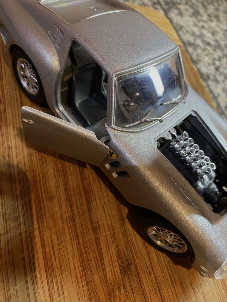Ferrari 250 GTO 1/24 Bburago