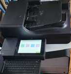 HP OfficeJet X585 MFP, 42 str/min, duplex ADF, dotyk, 7000 stron, BDB