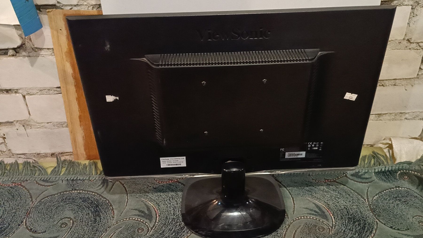 Продам монітор ViewSonic VX2250wm-LED