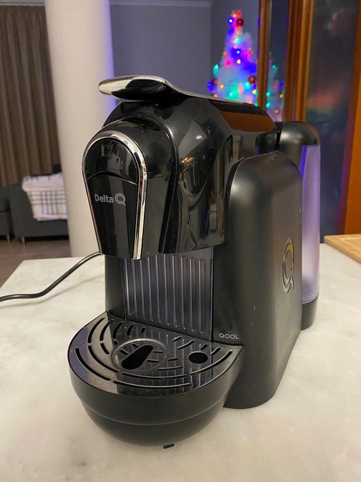 Máquina café cápsulas Delta Qool