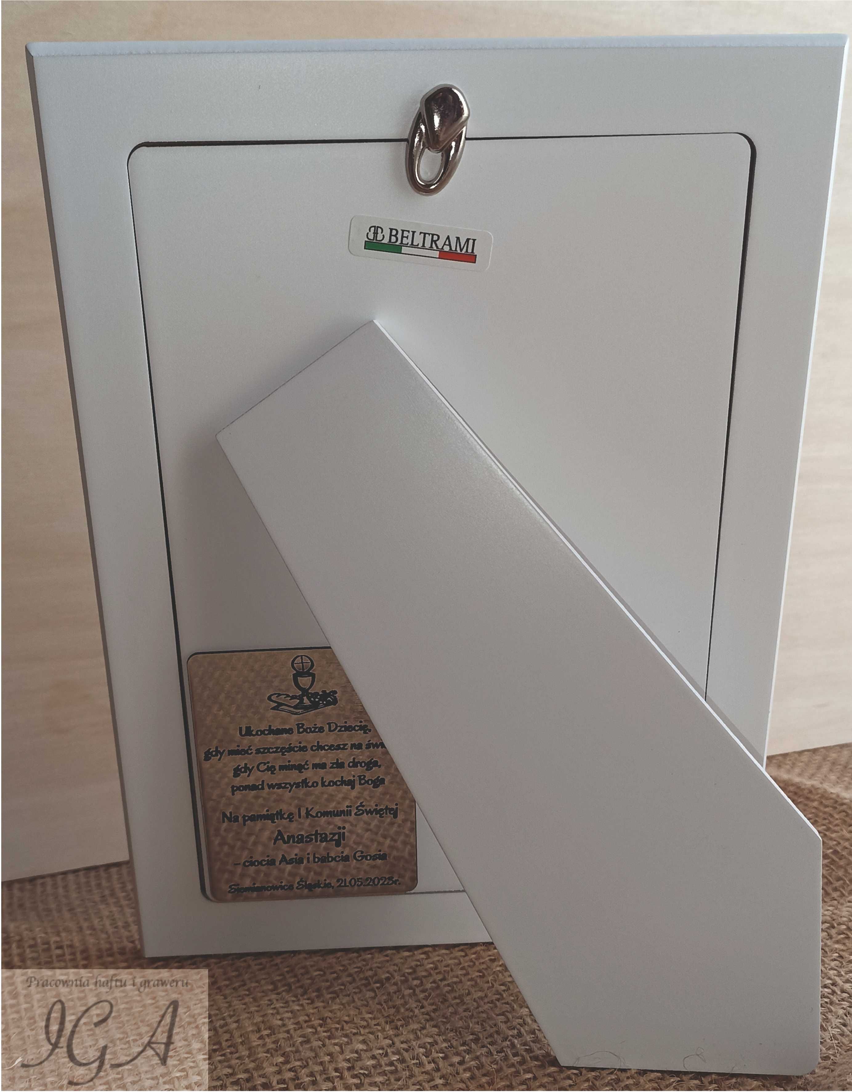 Srebrna Ramka Na Zdjęcie 10x15 Pamiątka Komunii GRAWER
