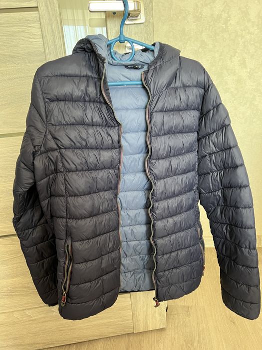 Куртка демісезонна