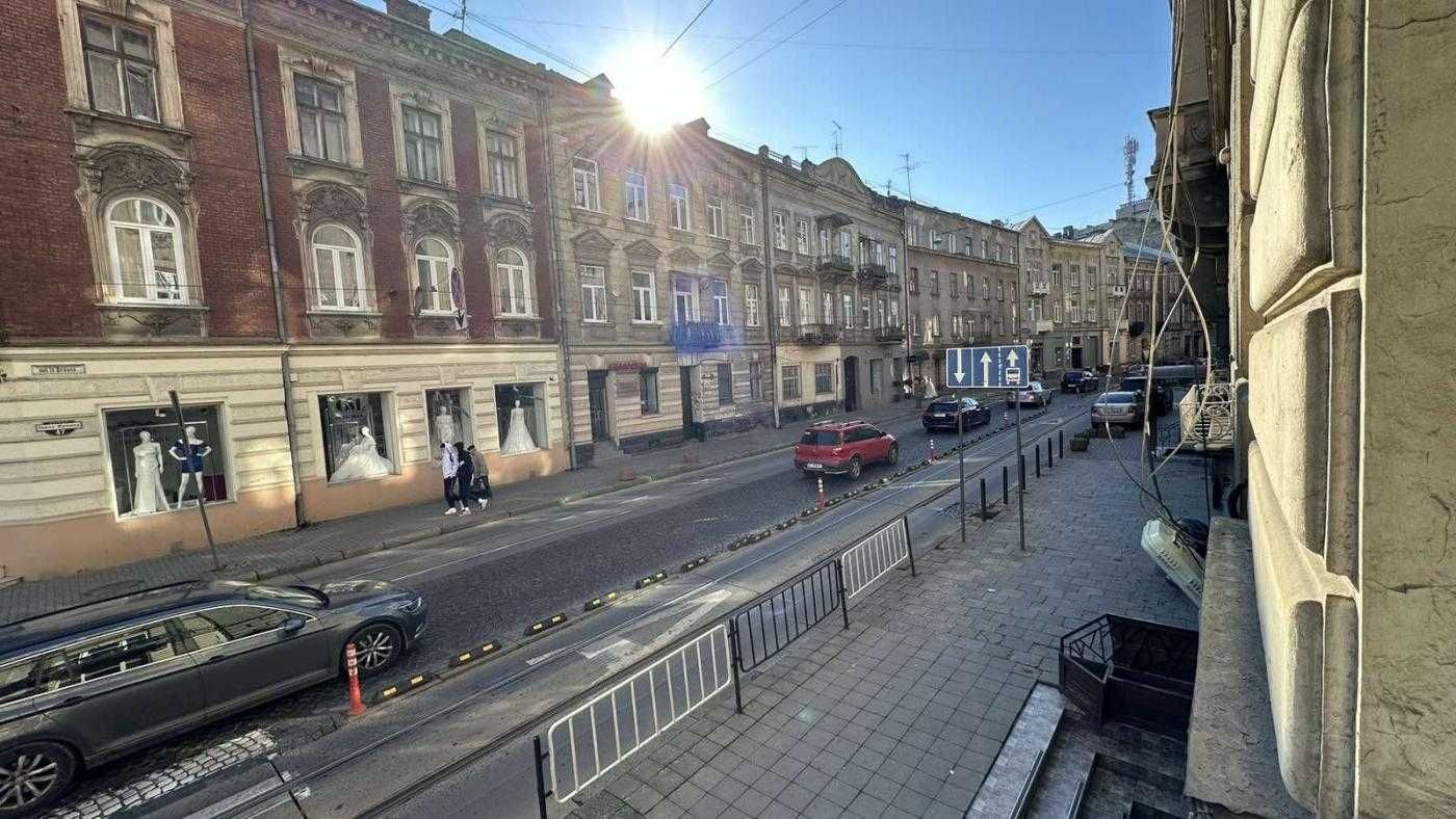 Продаж  квартири під комерційне приміщення вул. І. Франка, Львів