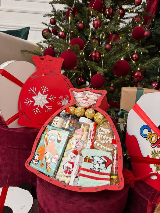 Солодкий подарунок для дитини подарунковий бокси Kinder