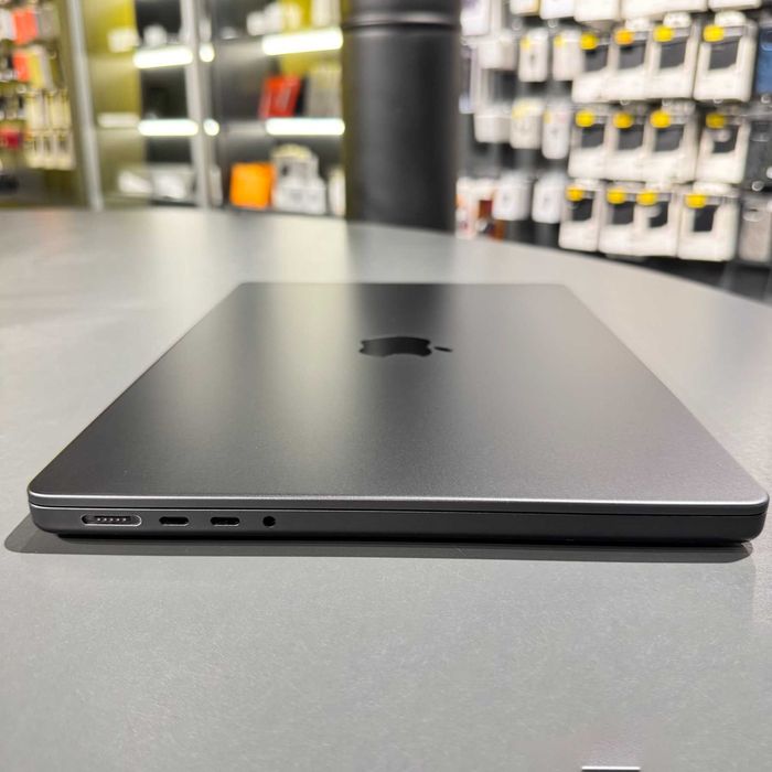 Ноутбук MacBook Pro 14" 2023 M3 Pro 18gb RAM 512gb SSD В НАЯВНОСТІ!