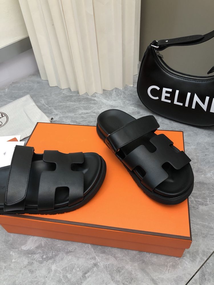 Klapki firmy Hermes