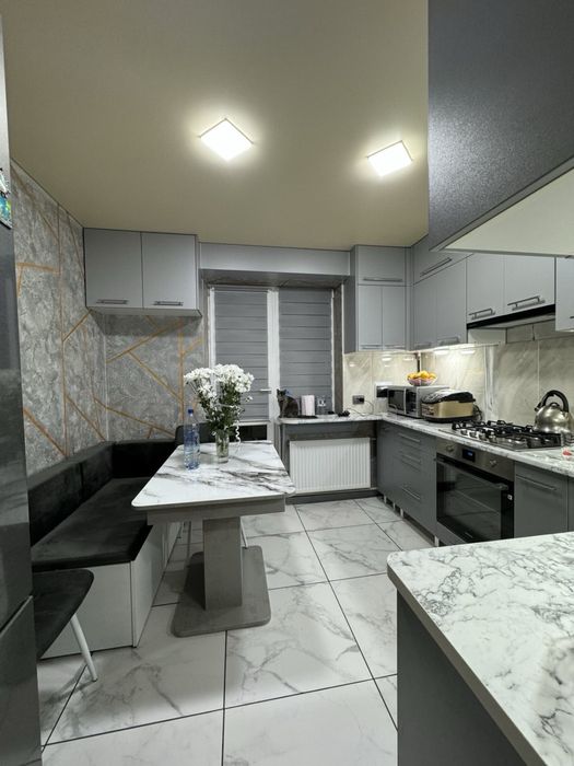 Продам 2 кімнатну квартиру