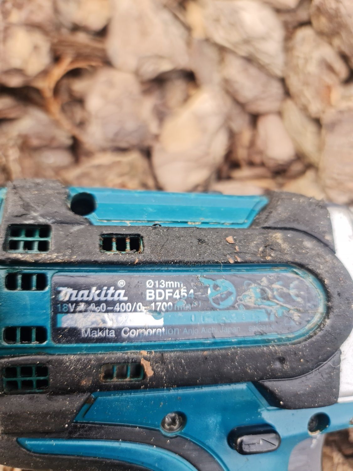 Продам потужний шуруповерт makita