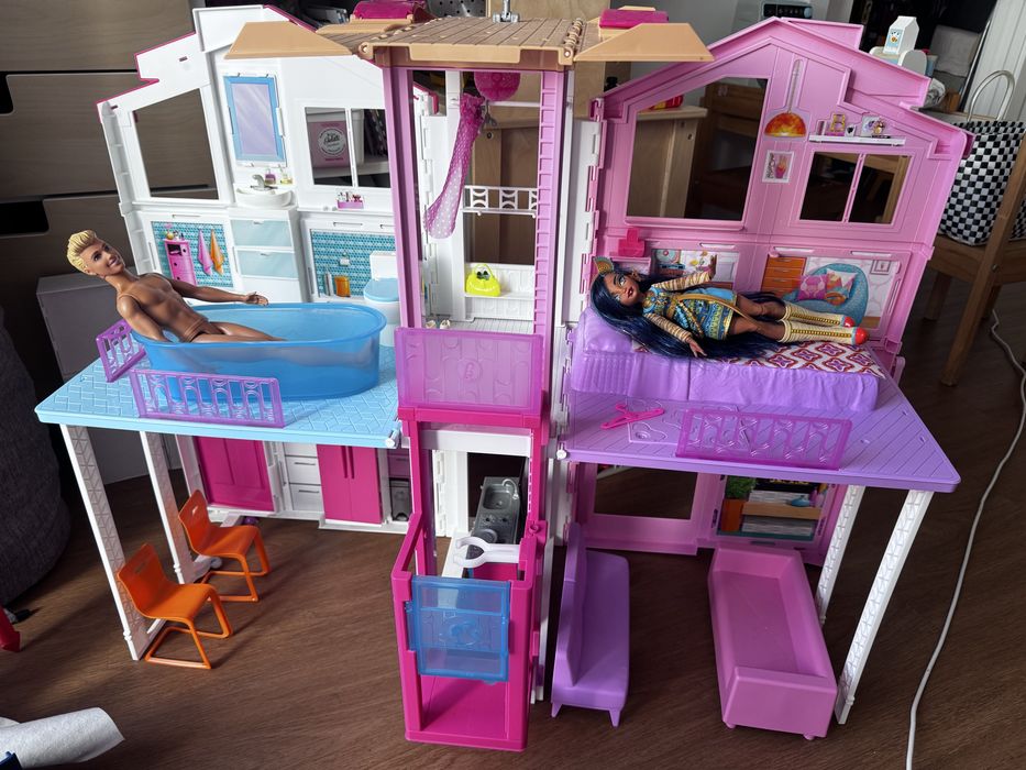 Casa barbie  supercasa dobravel como nova