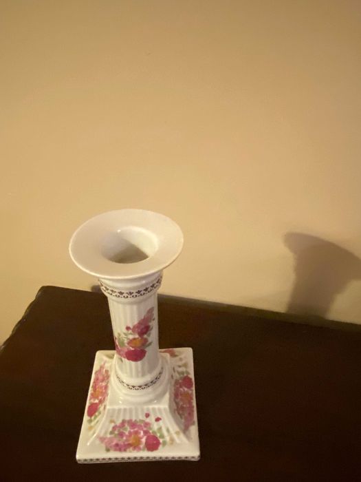Świecznik z Porcelany