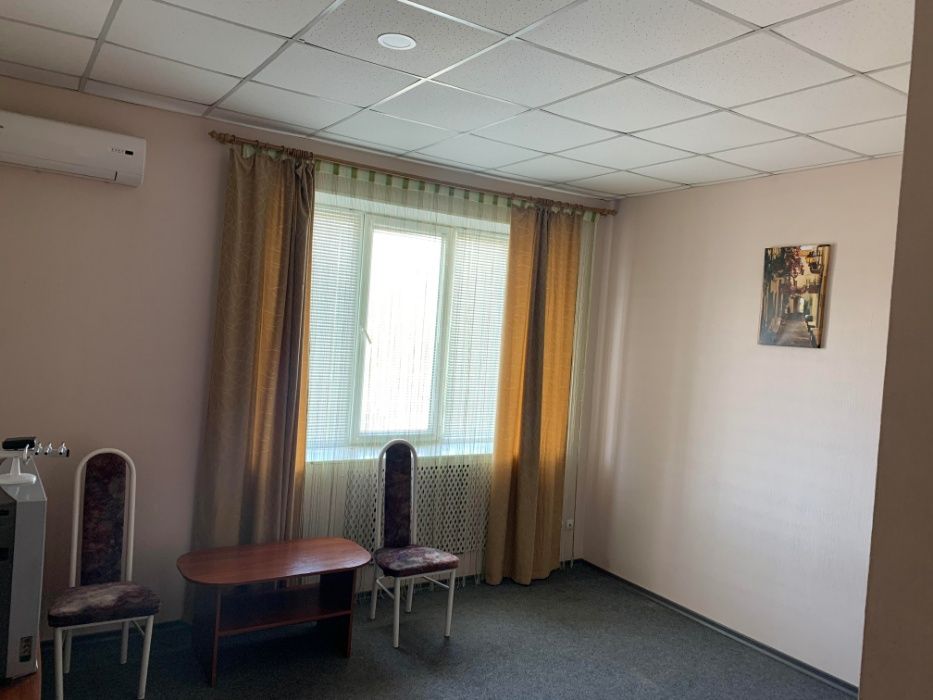 Сдаются офисные помещения 200 м²..