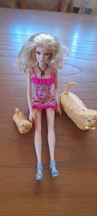 Boneca Barbie com cachorros