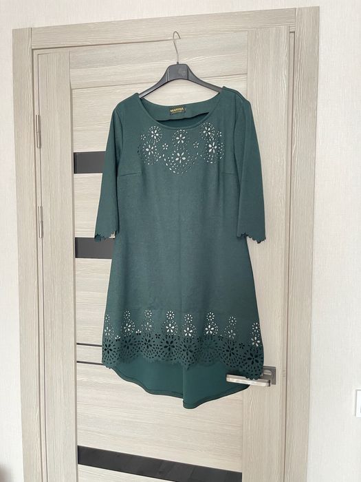 Сукня коротка