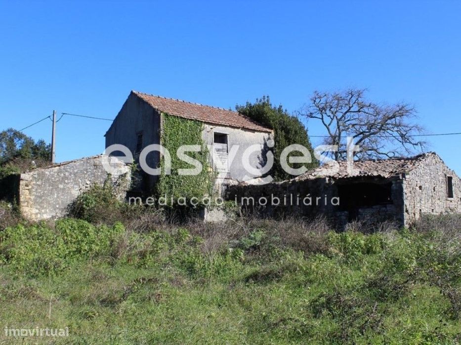 Casa de campo, para recuperar, em zona turística de excelência