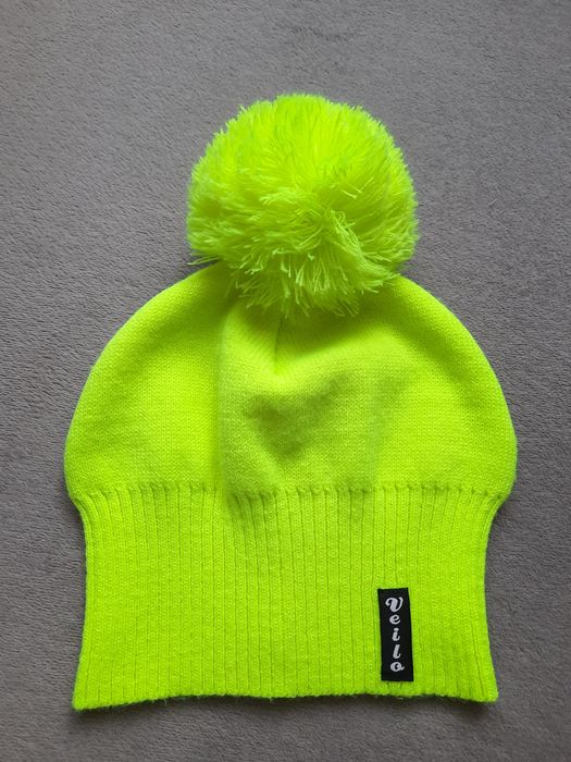 Czapka damksa / dziewczęca